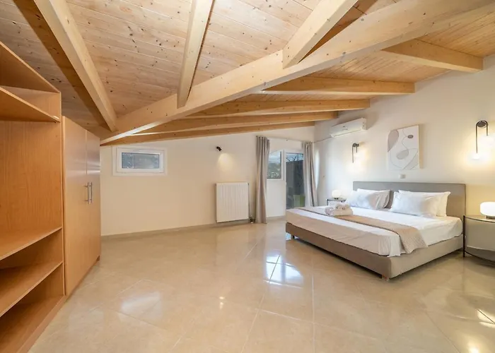 Vibes 11 Argostoli (Kefalonia)